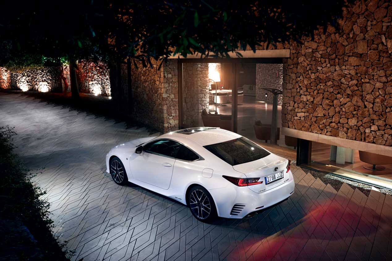 Lexus RC 300h