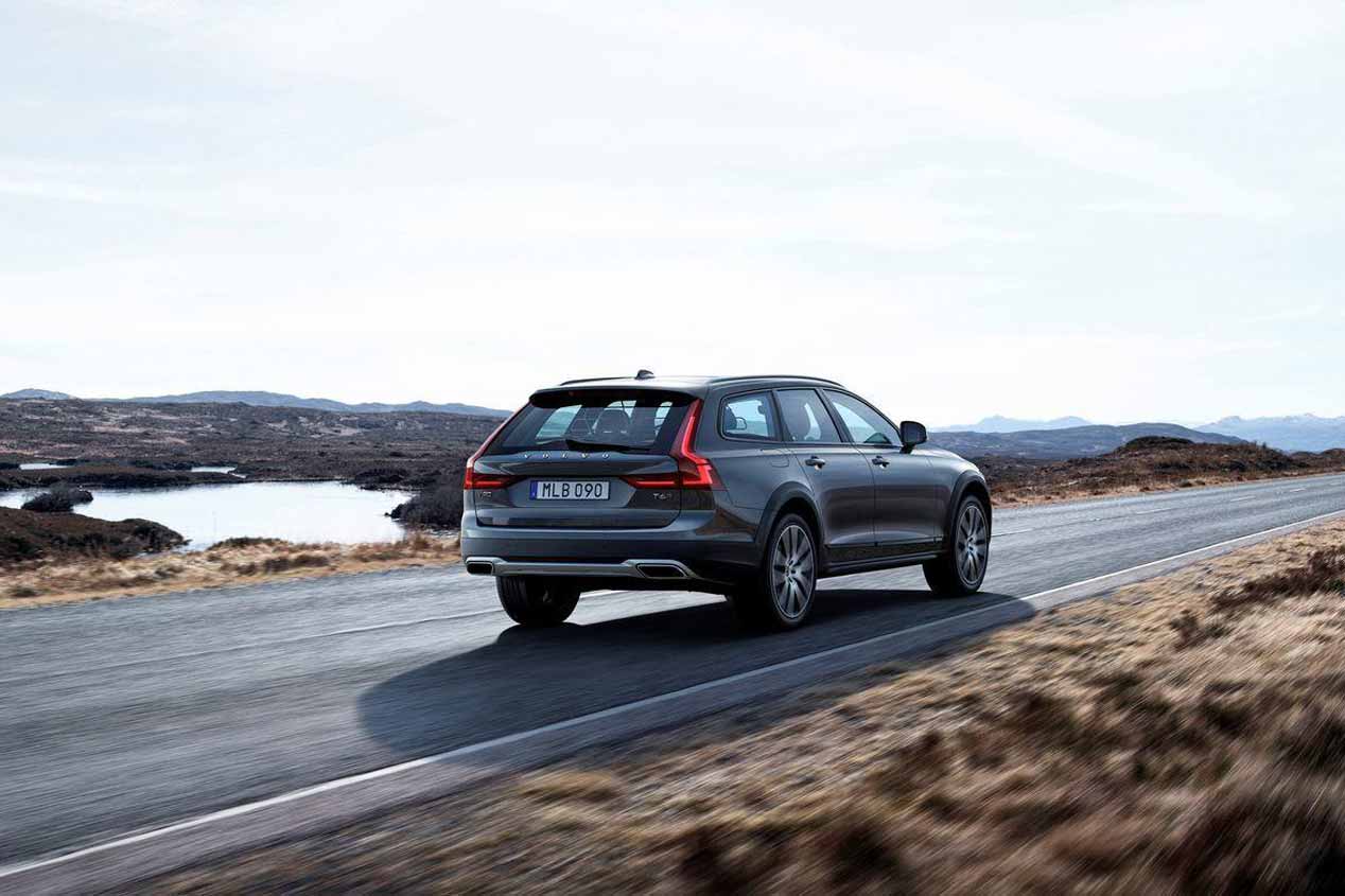 Volvo V90 Cross Country, perfil