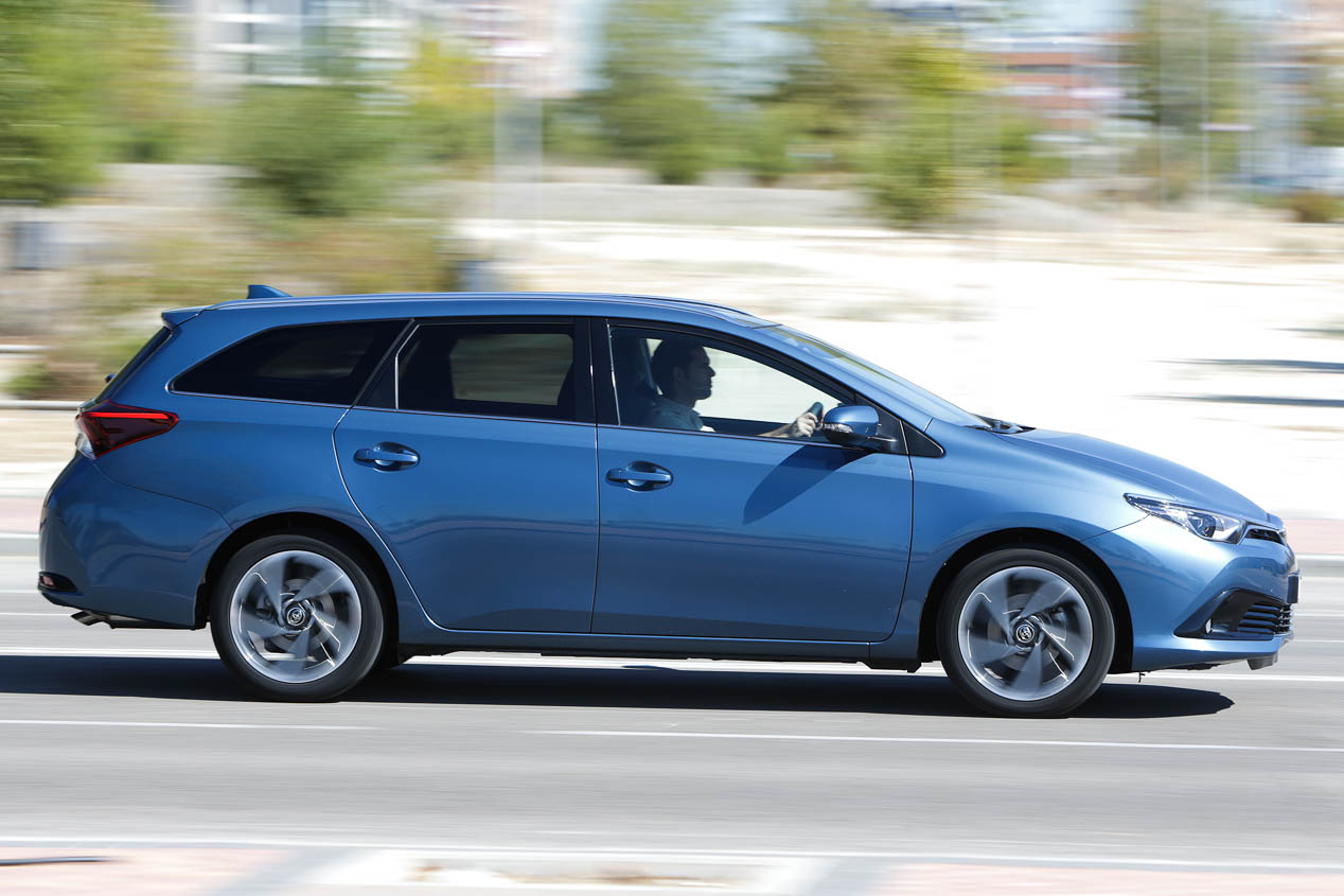 Toyota Auris Touring Sports