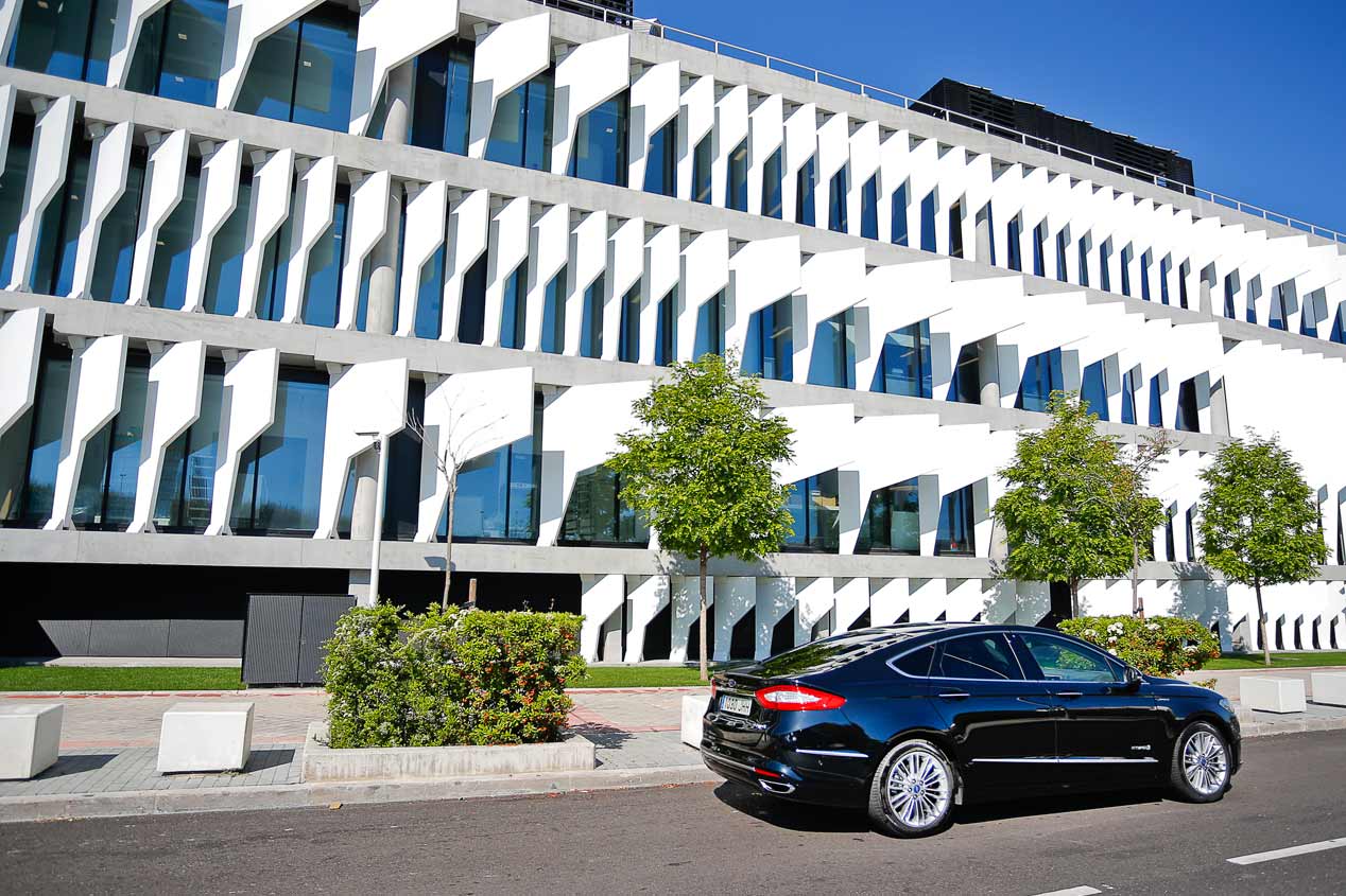 Ford Mondeo HEV híbrido