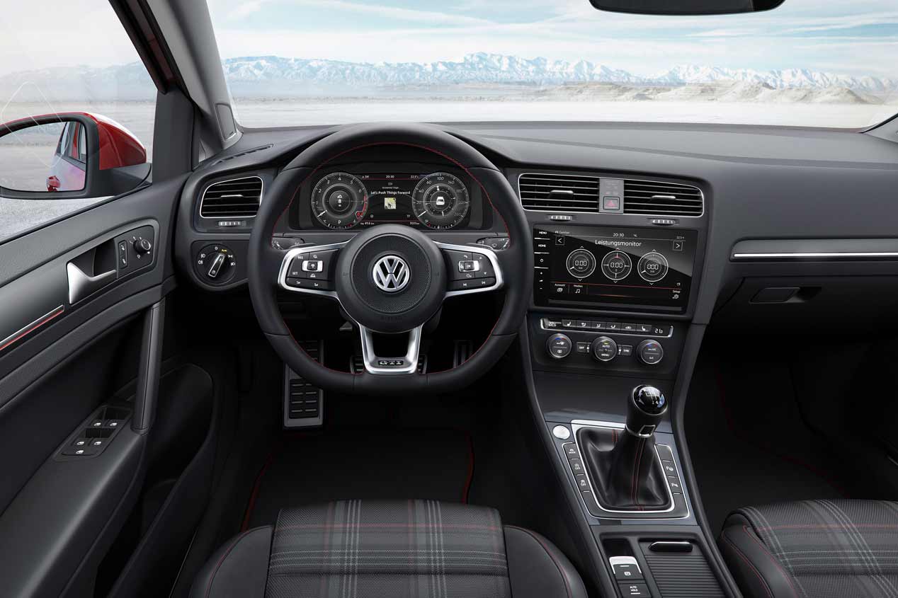 VW Golf 2017 interior