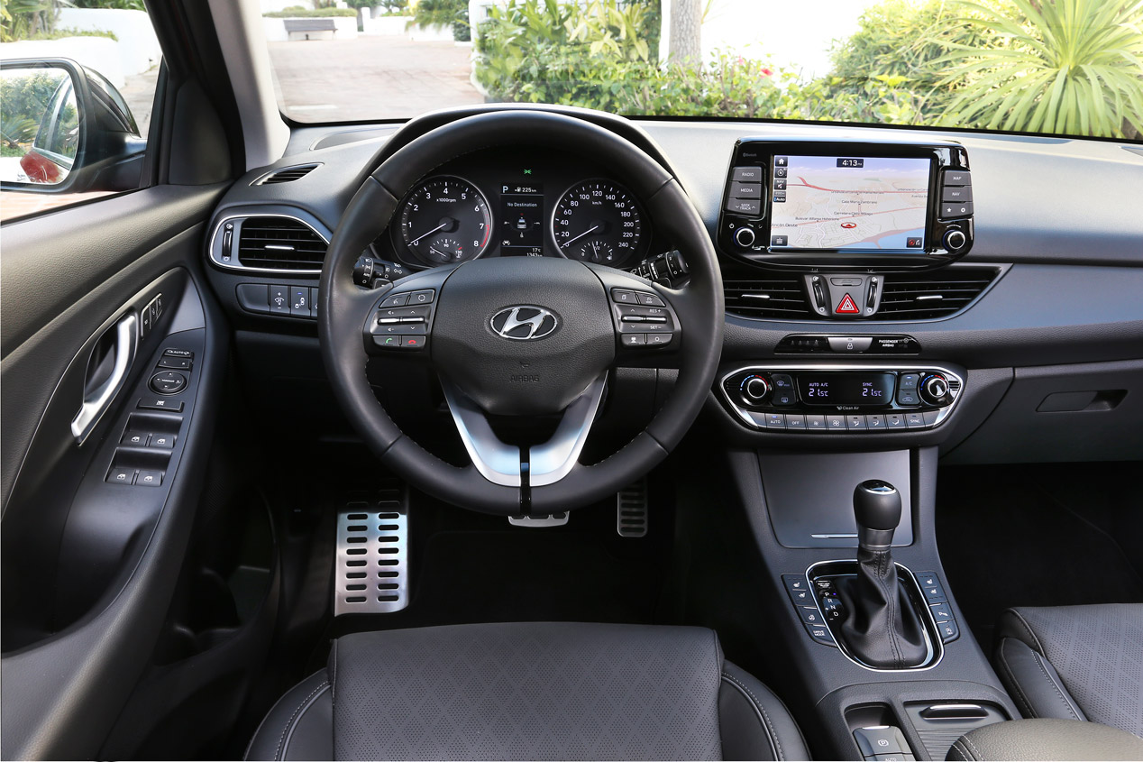 Hyundai i30 2017 interior