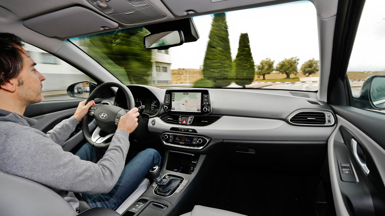 Hyundai i30: interior