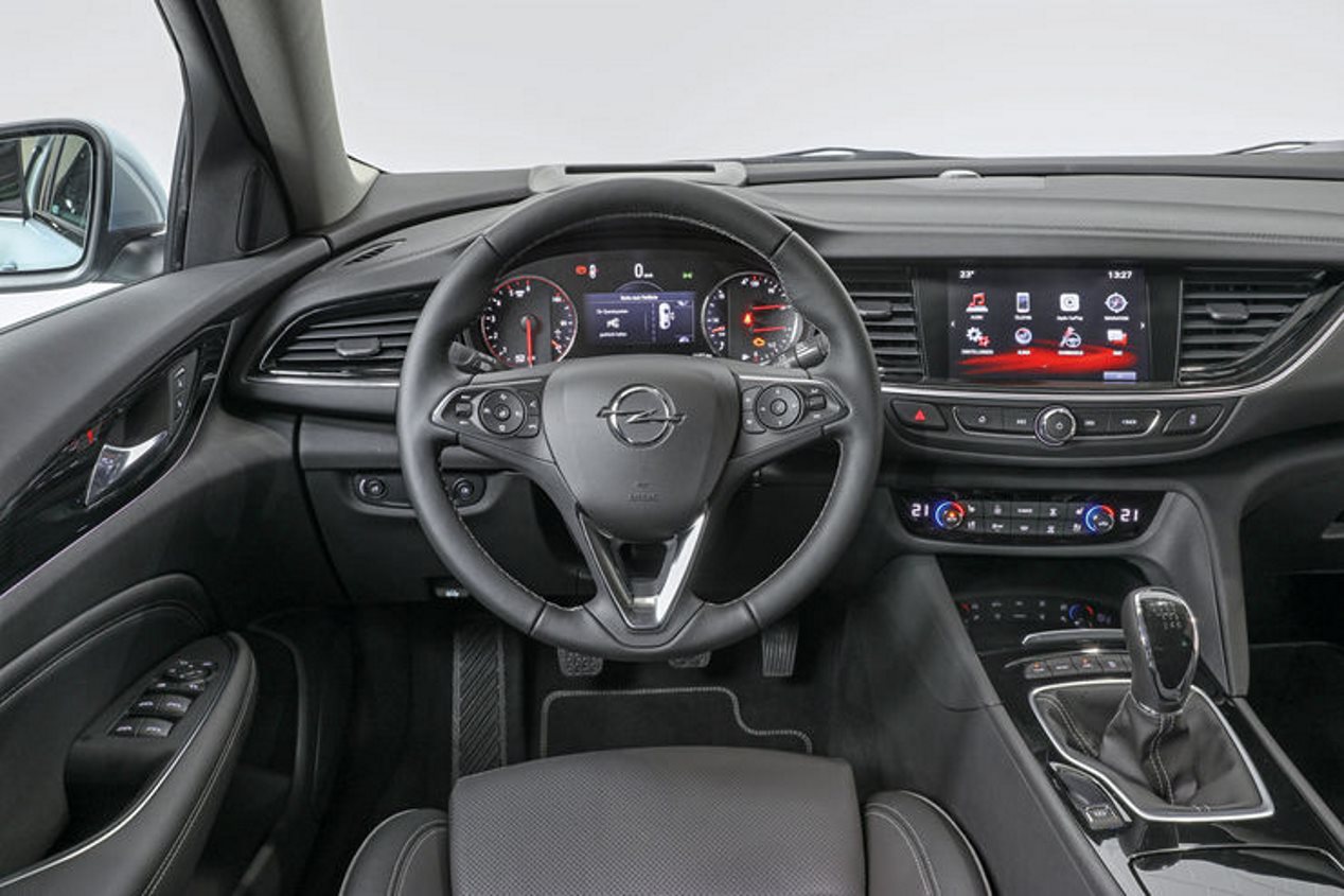 Opel Insignia: interior