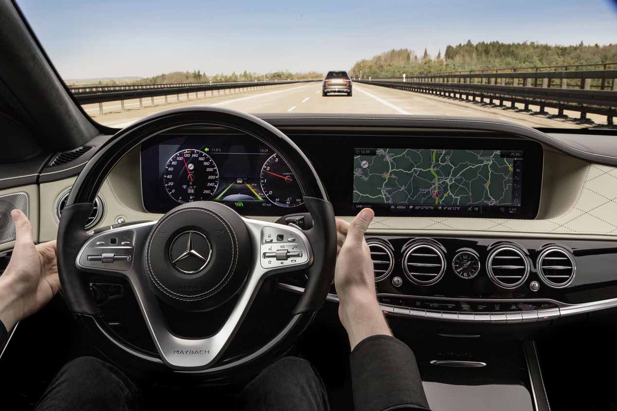 Conducción semi-autónoma en el Mercedes Clase S