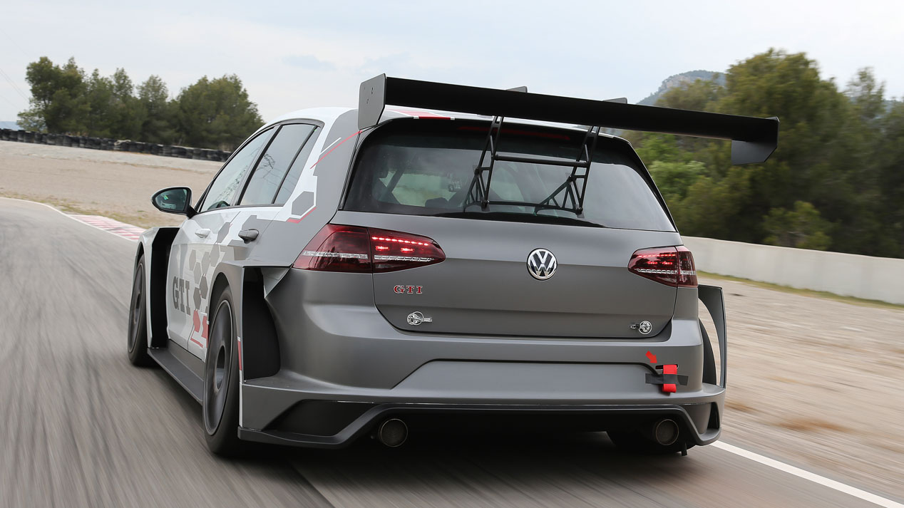 VW Golf GTI TCR