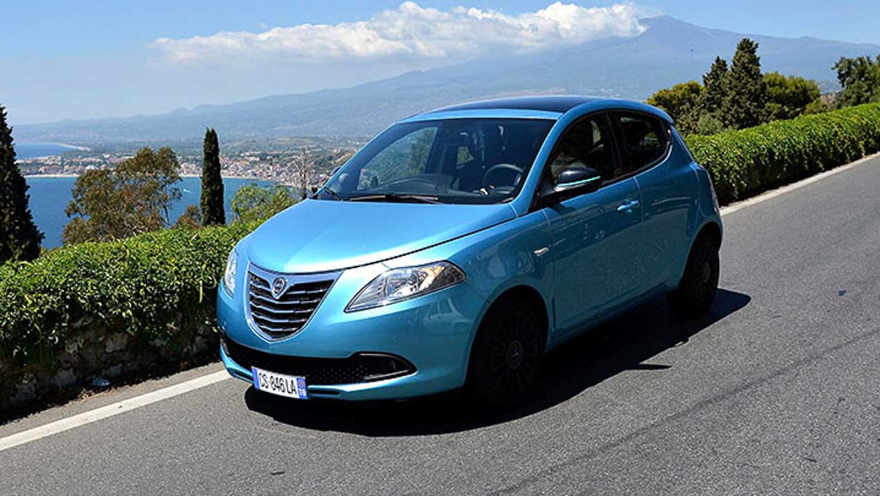 Lancia Ypsilon