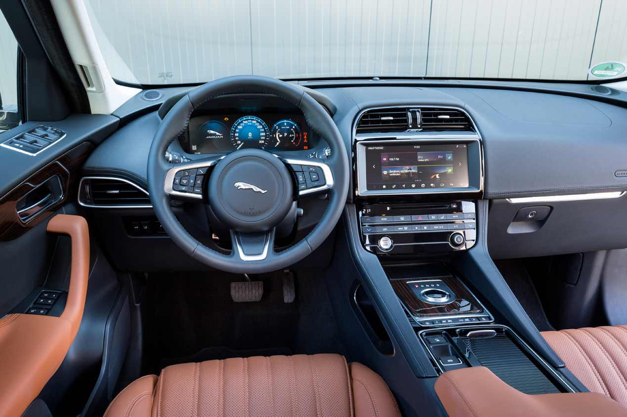 Jaguar F-Type 2018 interior