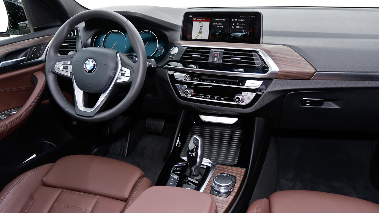 BMW X3: interior