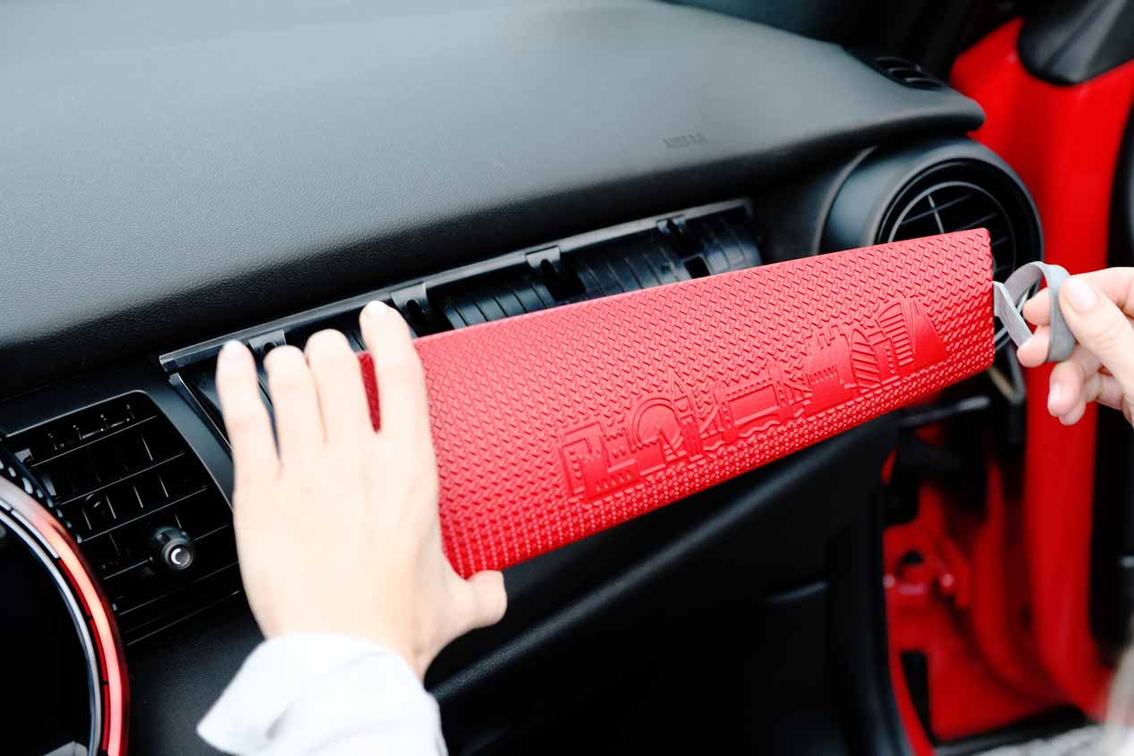 Montaje y desmontaje fácil en los accesorios personalizados de Mini