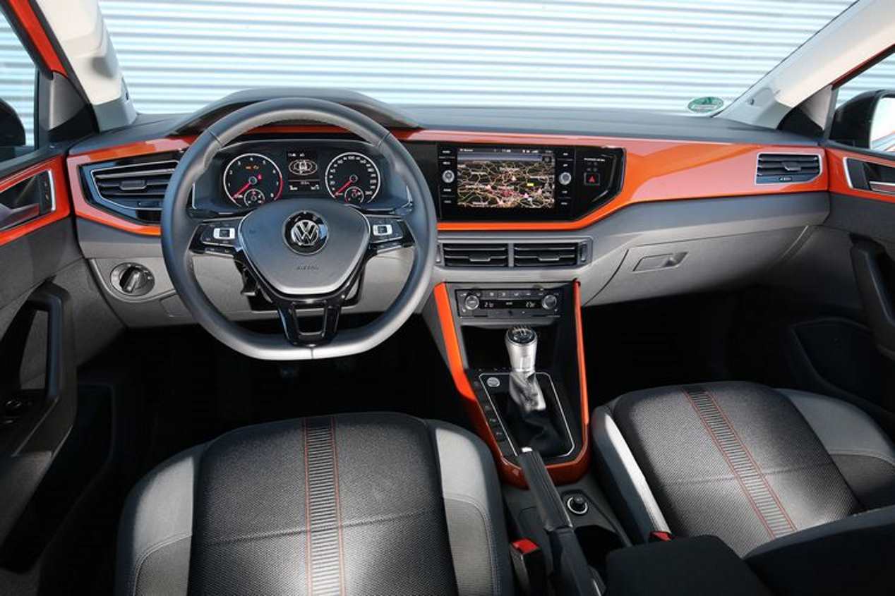 Volkswagen Polo: interior