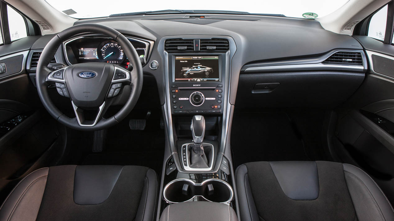 Ford Mondeo 2019: interior