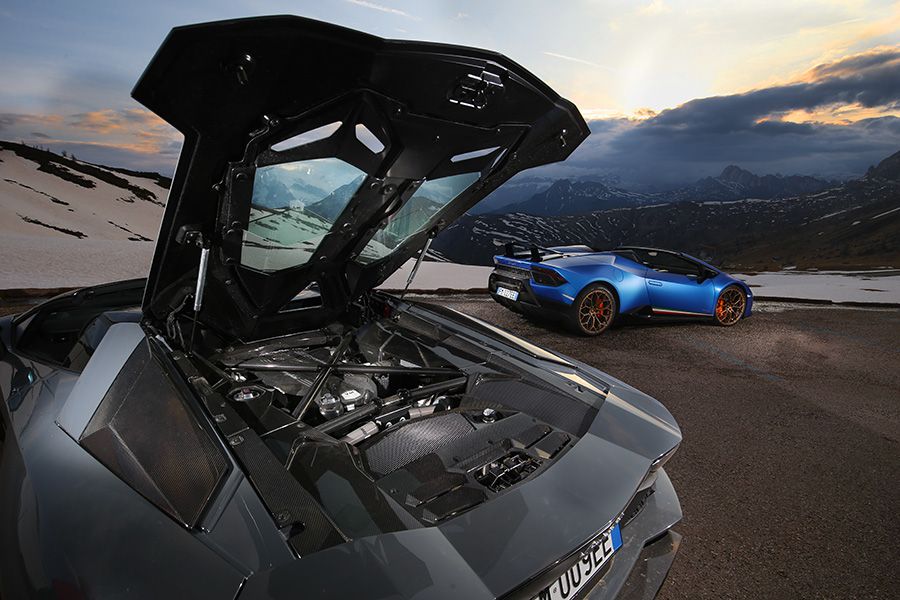 Lamborghini Aventador S Roadster & Huracán Performante Spyder
