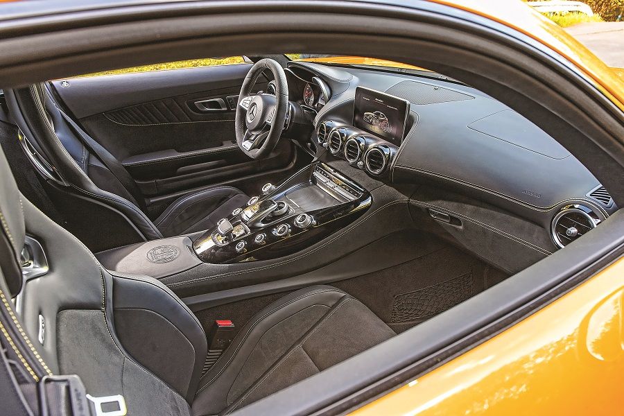 Audi R8 RWS, Jaguar F-Type SVR y Mercedes-AMG GT S: Comparativa exclusiva