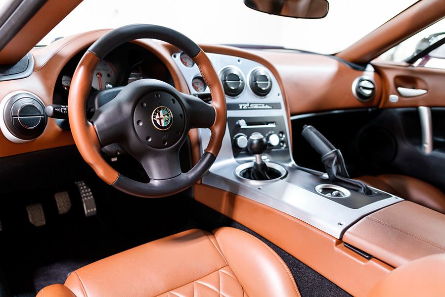 alfa-romeo-tz3-stradale-zagato-dodge-viper-interior.jpg