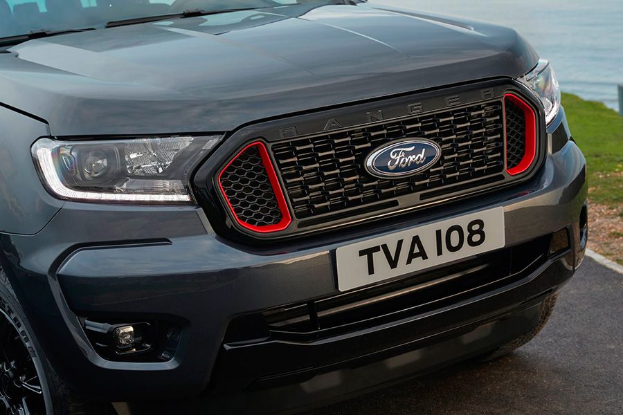 ford-ranger-thunder-2021-parrilla.jpg