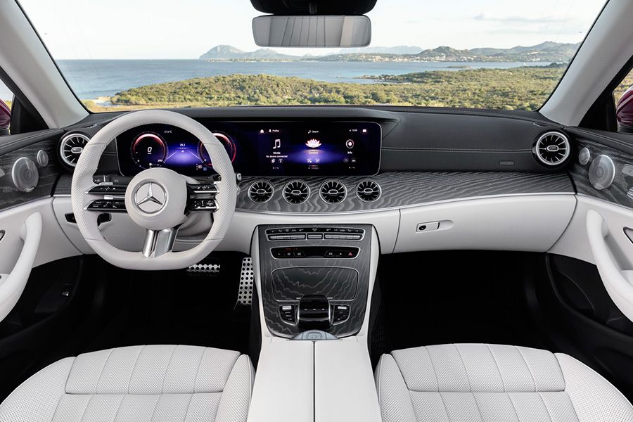 mercedes-benz-clase-e-cabriolet-2021-interior.jpg