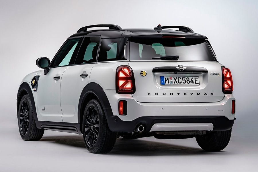 mini-countryman-2021-trasera.jpg