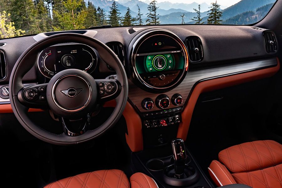 mini-countryman-2021-interior.jpg