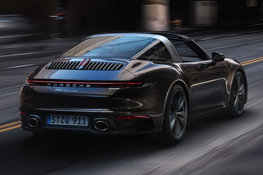 porsche-911-targa-4-4s-2021-trasera.jpg