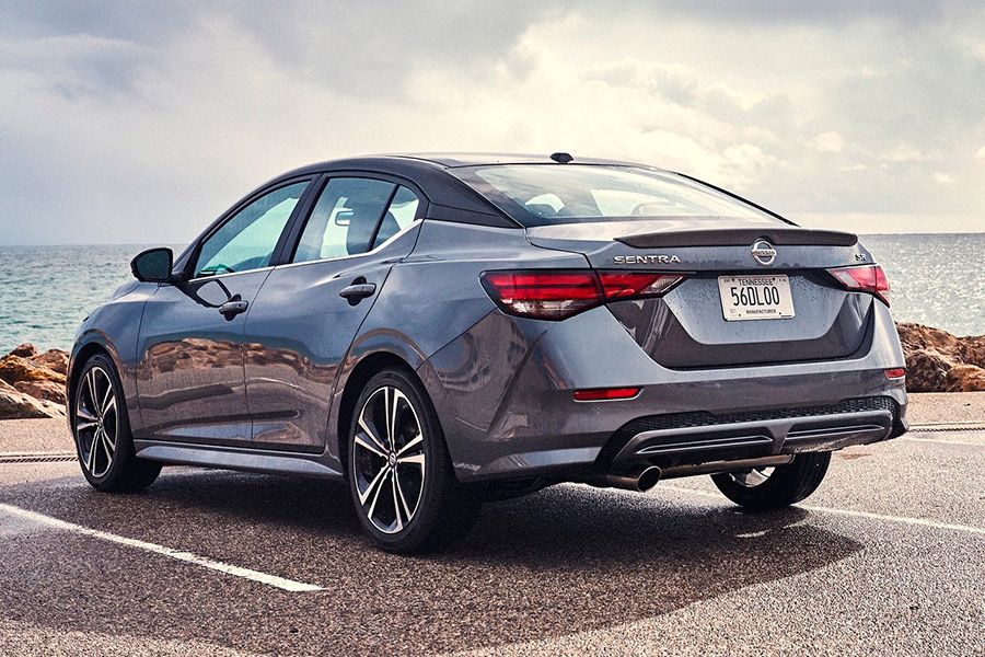nissan-sentra-2020-trasera.jpg