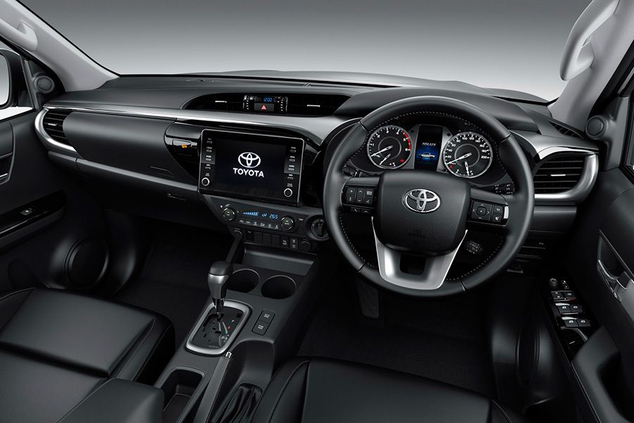toyota-hilux-2021-interior.jpg